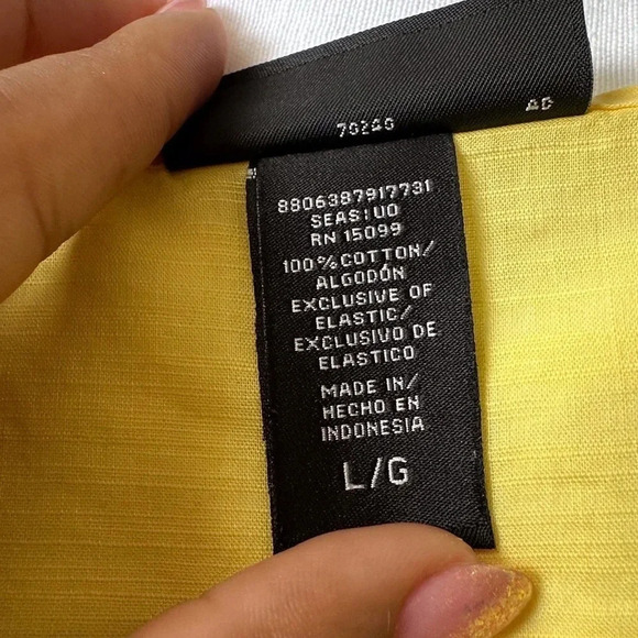 Apostrophe Yellow 100% Cotton light weight blouse in size Large - Picture 6 of 7